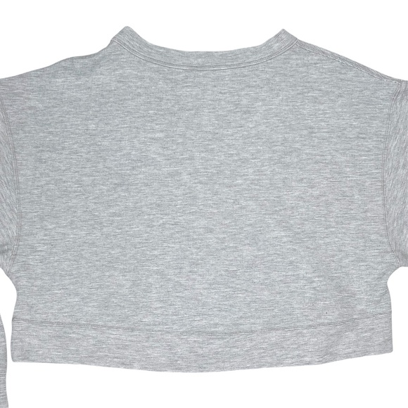 Alo Yoga Micro Waffle Pleasant Cropped Henley in Gray Size Small - Picture 7 of 8